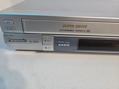 RARE Panasonic NV-VP32 Combo Hi-Fi Stereo Super LP VHS VCR & DVD Player Remote