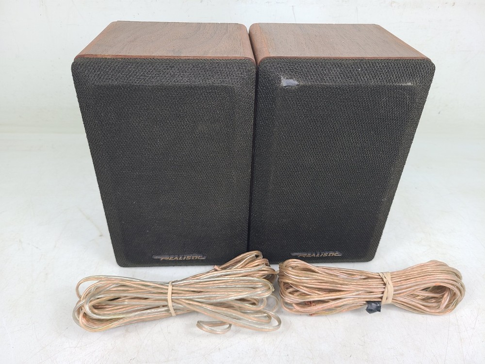 Realistic Minimus 7W Speakers 40-2039C Walnut Veneer Set (TESTED)