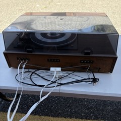 1970s Panasonic SE-2680 AM/FM Radio 8-Track Turntable Stereo System W/Speakers