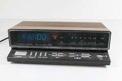 Vtg Realistic Chronomatic-260 Digital Clock Radio Model No. 12-1567