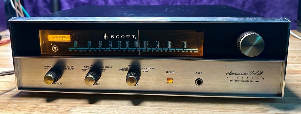 H.H. Scott LT-112B Stereomaster Broadcast Monitor FM Tuner – Serviced