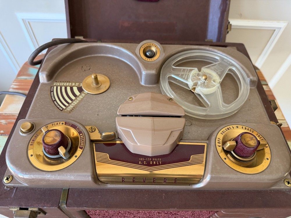 Vintage Revere Tape Recorder Reel to Reel Tape Player Model T-100 (See video)