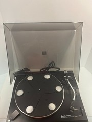 Mitsubishi MGA DP-200 Turntable. For Parts Only.