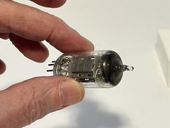 Unknown Brand 12AX7 Vacuum Tube Tests Good 100 / 93