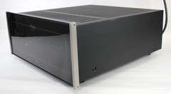 McIntosh MC7106 • 6 Channel Solid State Amp w/LED VU Meters • THX • P/U Only