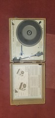 Vintage 1970s Audiotronics 4-Speed Portable Record Player 🎧 304E Works