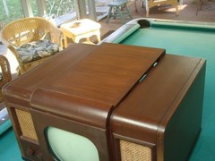 Vintage 1940s DeWald BT-100, 10″ Table Top TV, RCA 630 Clone