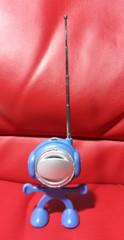Retro BLUE Spaceman Headphones Scan Radio Vintage N.I.B. Bendable With Antenna