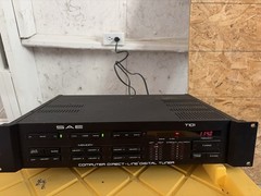 SAE T101 Digital AM/FM Tuner – Powers On – Rack Mount Ears – Vintage Hi-Fi