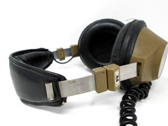Vintage Stereo Headphones Realistic Nova 40 Over The Ear Made in Japan