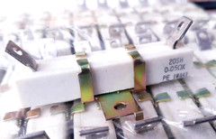 1 x 0.05 KOHM IWAKI FANUC 20SH RESISTOR 0.05 OHMS 0.05KOHM 20W Ceramic NEW