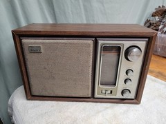 Vintage Sony Fidelity Sound AM/FM Radio Model ICF-9650W TESTED WORKS GREAT