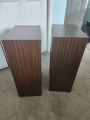Vintage Kenwood JL-650W Three-Way Speaker Cabinets – Both