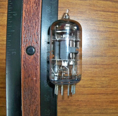 Strong Beckman by RCA Short Gray Plate Solid O Getter 6AN8A Tube
