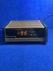 HEATHKIT INDOOR/OUTDOOR TEMPERATURE DISPLAY MODEL ID-1390B SERIES NO. 01-41577