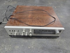 Mitsubishi DA-R8 AM FM STEREO RECEIVER Untested