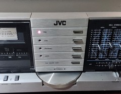 Vintage JVC JR-S301 DC INTEGRATED RECEIVER GRAPHIC EQUALIZER powers up but as-is