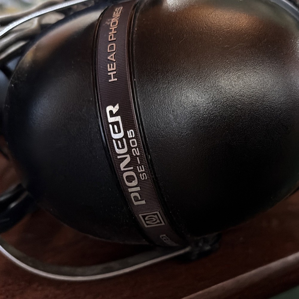 Pioneer SE-205 Stereo Over-Ear Headband Headphones, Black (Double Earpieces)
