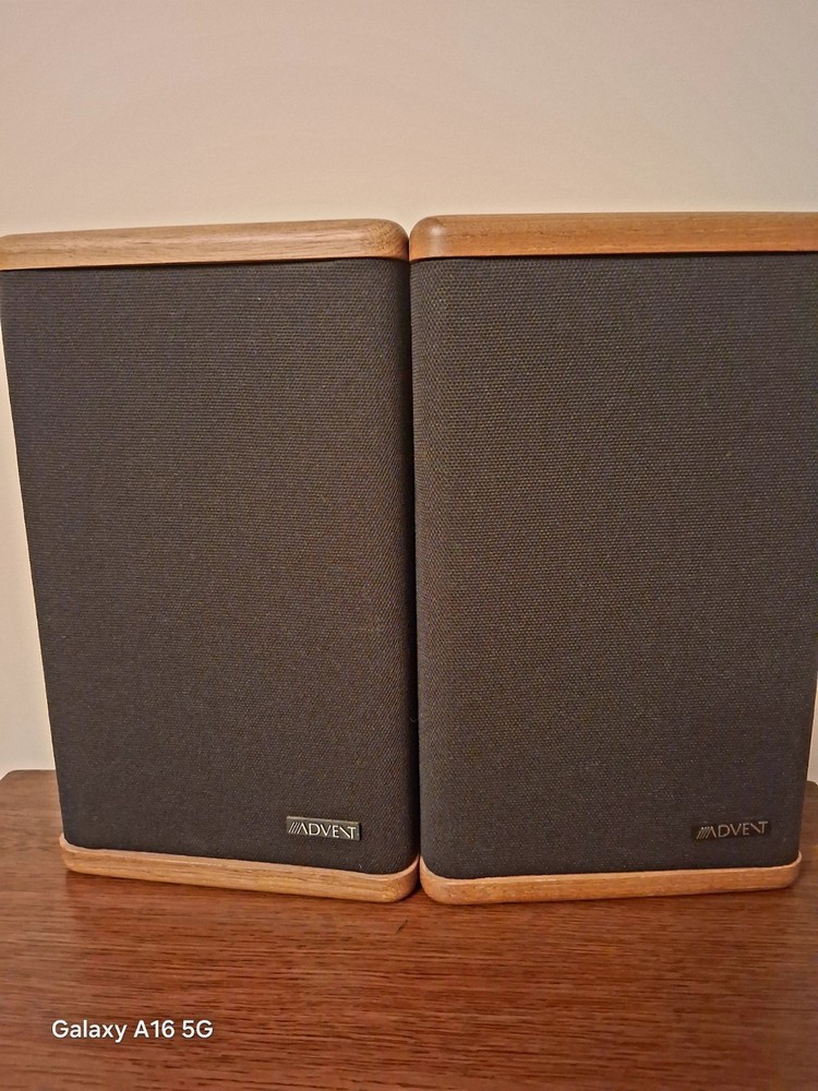Advent Mini Advent Bookshelf Speakers Woodgrain