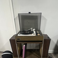 Zenith Circle Of Sound Vintage Vinyl Record Player & Speakers