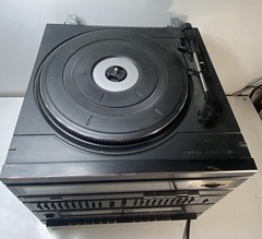 GE Compact Stereo System #11-1000 AM/FM Stereo 2 Cassette Phono Equalizer Read