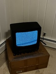 EXCELLENT VINTAGE SHARP MODEL 13VT-J100 TV/VCR COMBO, WORKS FOR GAMES, READ DESC