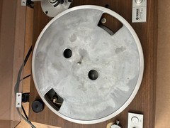 Yamaha YP-B4 Belt Drive Turntable Record Player FOR PARTS/REPAIR powers on