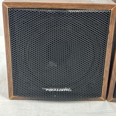 Realistic Minimus 0.3 Cat. 40-1250A Shelf Speaker Pair 7 Watts VTG Walnut Veneer