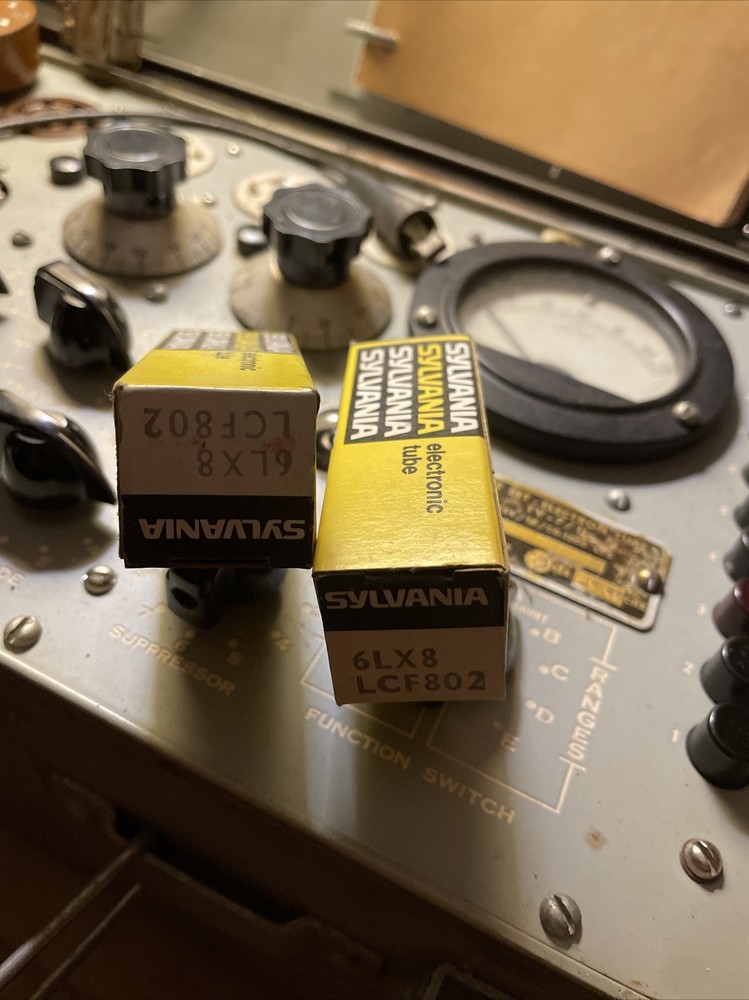 6LX8 / LCF802 NOS vacuum tubes Sylvania triode pentode 2pc