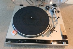 Vintage Technics SL-3200 Direct Drive Automatic Turntable