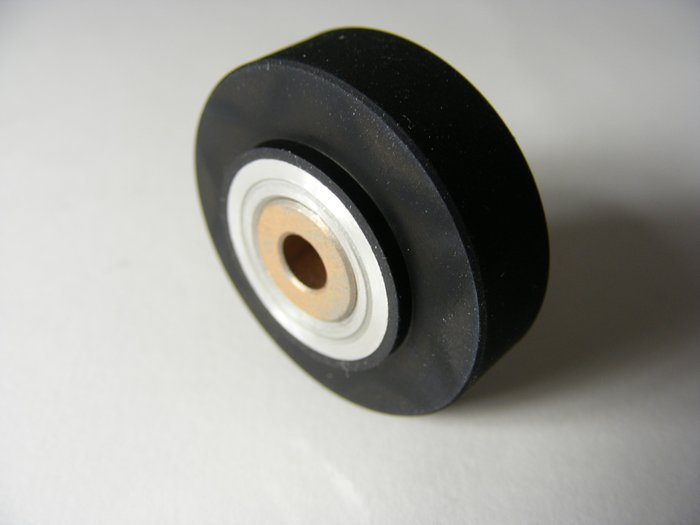 NEW TASCAM 32 34 34B PINCH ROLLER X-3 MKII 5800352900 ORIGINAL OEM