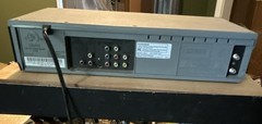 Magnavox MWD2205 DVD/VCR Combo Player VHS & DVD, 4-Head VHS HQ