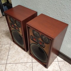 Vintage 1973 Fisher XP-9C 4-Way Hi-Fi Speakers