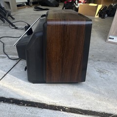 Zenith Vintage CRT Television Woodgrain Cabinet Model Y124W1 MPN Y124W1