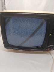 Vintage Harvest Yellow Midland International 1976 Black & White TV Mo. 15-023