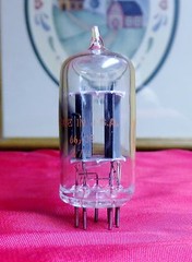 Vintage RCA 12AU7A PLATINUM PLUS GRADE Clear Top Preamp Tube = (6189 5814 7316)