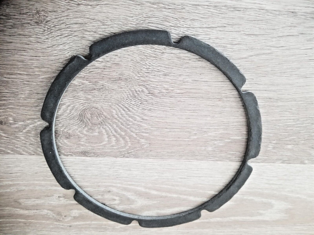 Vintage NOS 10″ diameter paper speaker gasket black