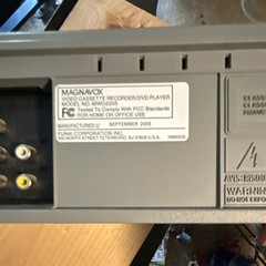 Magnavox MWD2205 DVD/VCR Combo Player VHS & DVD, 4-Head VHS HQ