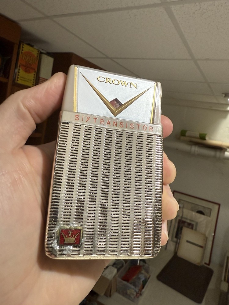 Vintage Crown Tr-670 Transistor Radio 1959 Rare Japan Hard 2 Find Beauty ￼