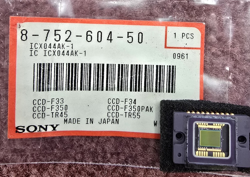 Sony 8-752-604-50 OEM ICX044AK-1 Integrated Circuit * NEW IN PACKAGE *