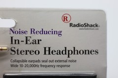 RADIO SHACK In-Ear Stereo Headphones WIDE 10-20,000HZ Audio Noise Reducing NEW