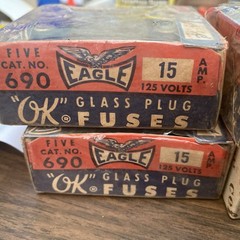 Vintage EAGLE & CEFCO Glass Plug Fuses Screw in 15 , 20, 30 AMP 125 Volts #RD-bn