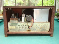 Vintage 1940’s Automatic Model TV-709, 7″ Table Top TV in Mahogany Cabinet