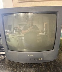 Sharp 19 inch Color TV 19N-M100 Year 2000 TESTED Working