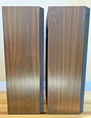 Set of Technics SB-2660 Stereo 3-way Speaker Systems 200 Watts with 12″ Woofers
