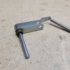 Fostex A-8 LR tape guidepost