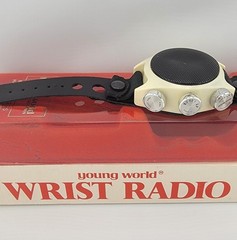 Vintage 1976 Young World Wrist Radio AM FM Model 91-225 w/ Box – Untested – Rare