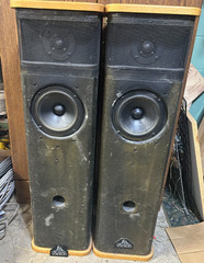 Merlin International Model 1460 Floor Standing Tower Speakers 3ft Tall