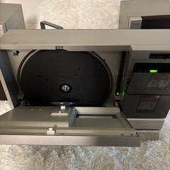 Mitsubishi Z-40 Interplay Vertical Turntable