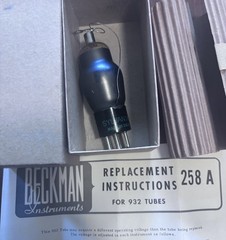 Sylvania 1229 For Beckman 932 Electrometer Tube Rare Black/Yellow Glass NOS NIB